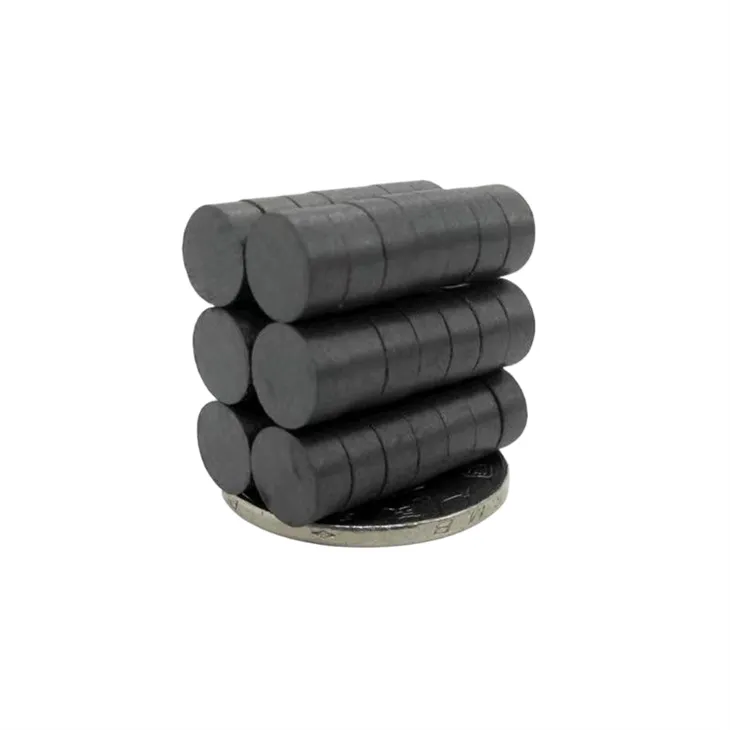 Ferrite ceramic hlau nplaum